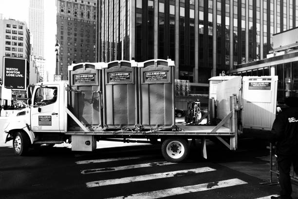 Best Portable toilet rental for construction  in St Albans, VT